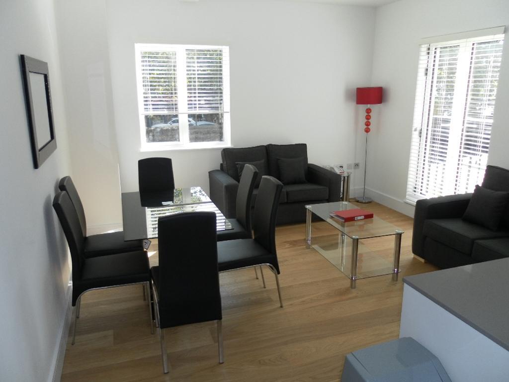 Access West Kensington Apartment London Room photo