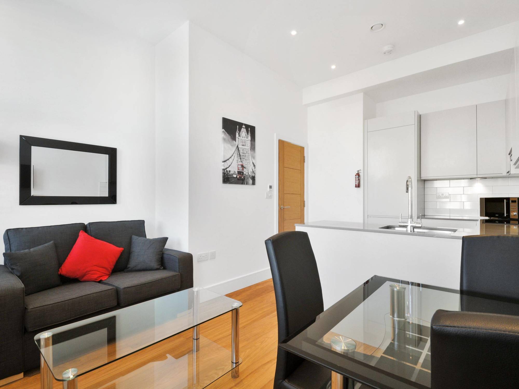 Access West Kensington Apartment London Exterior photo