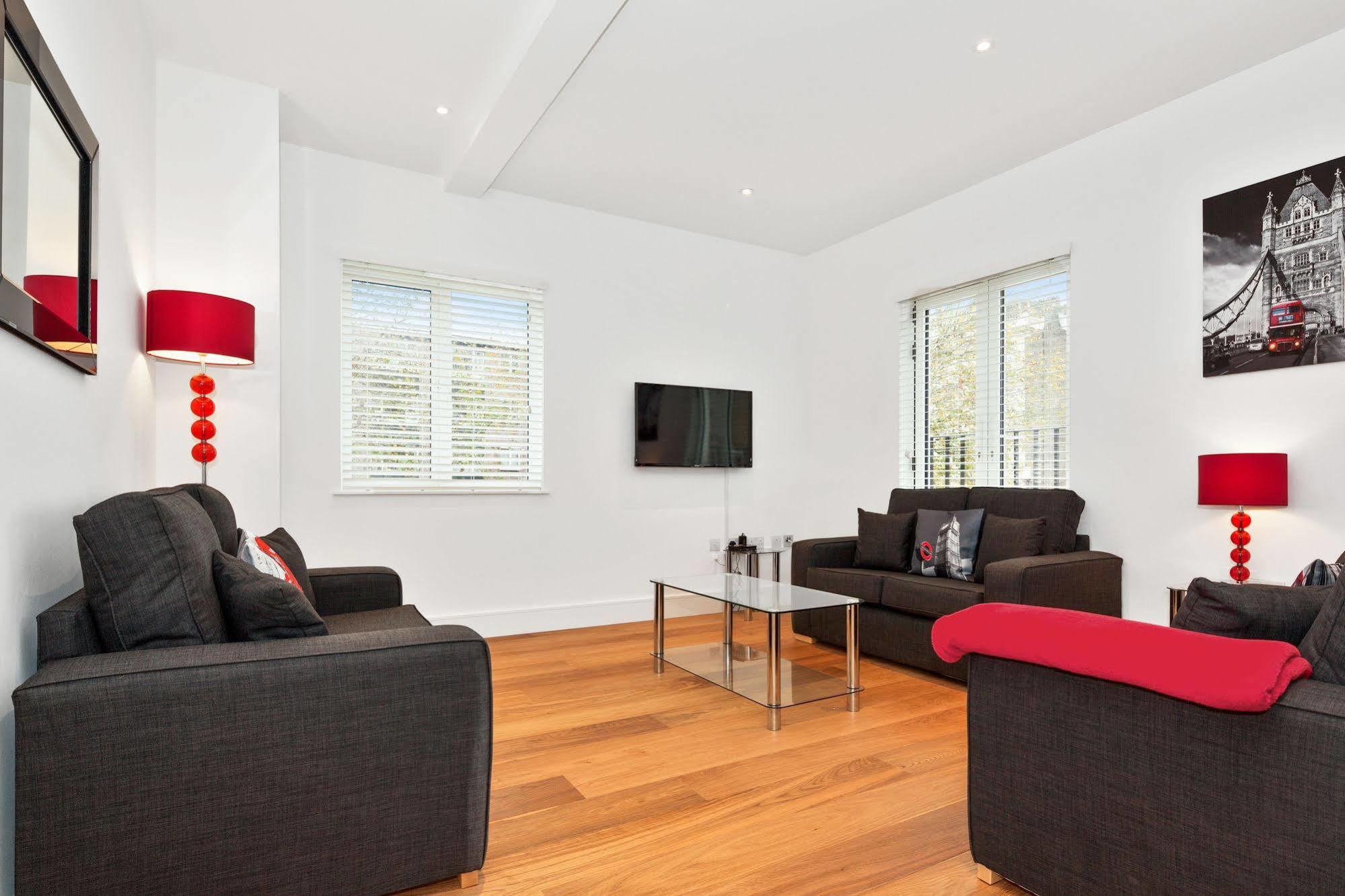 Access West Kensington Apartment London Exterior photo