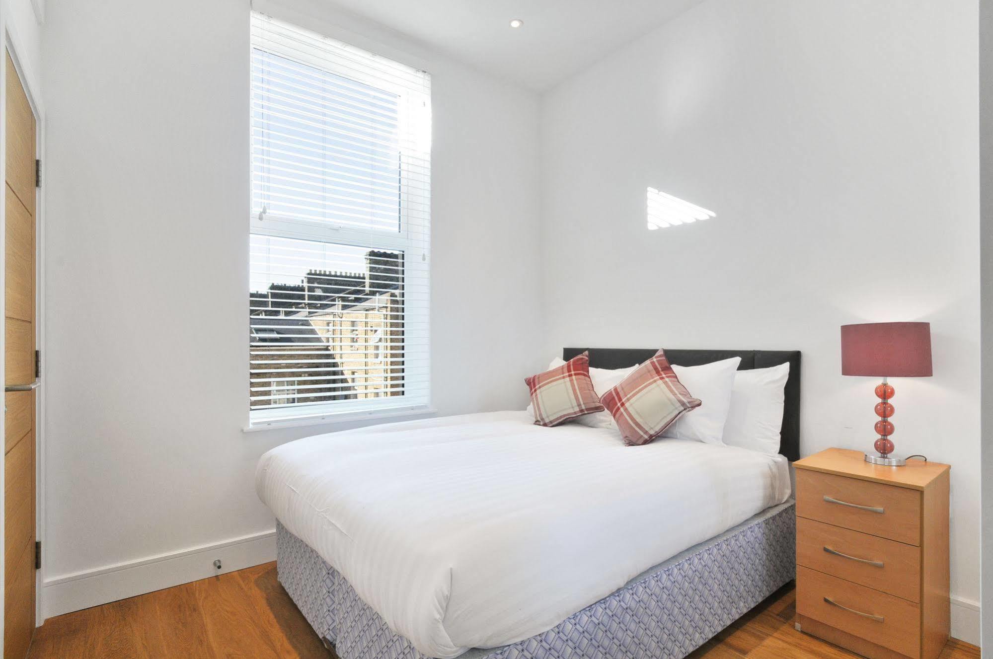 Access West Kensington Apartment London Exterior photo