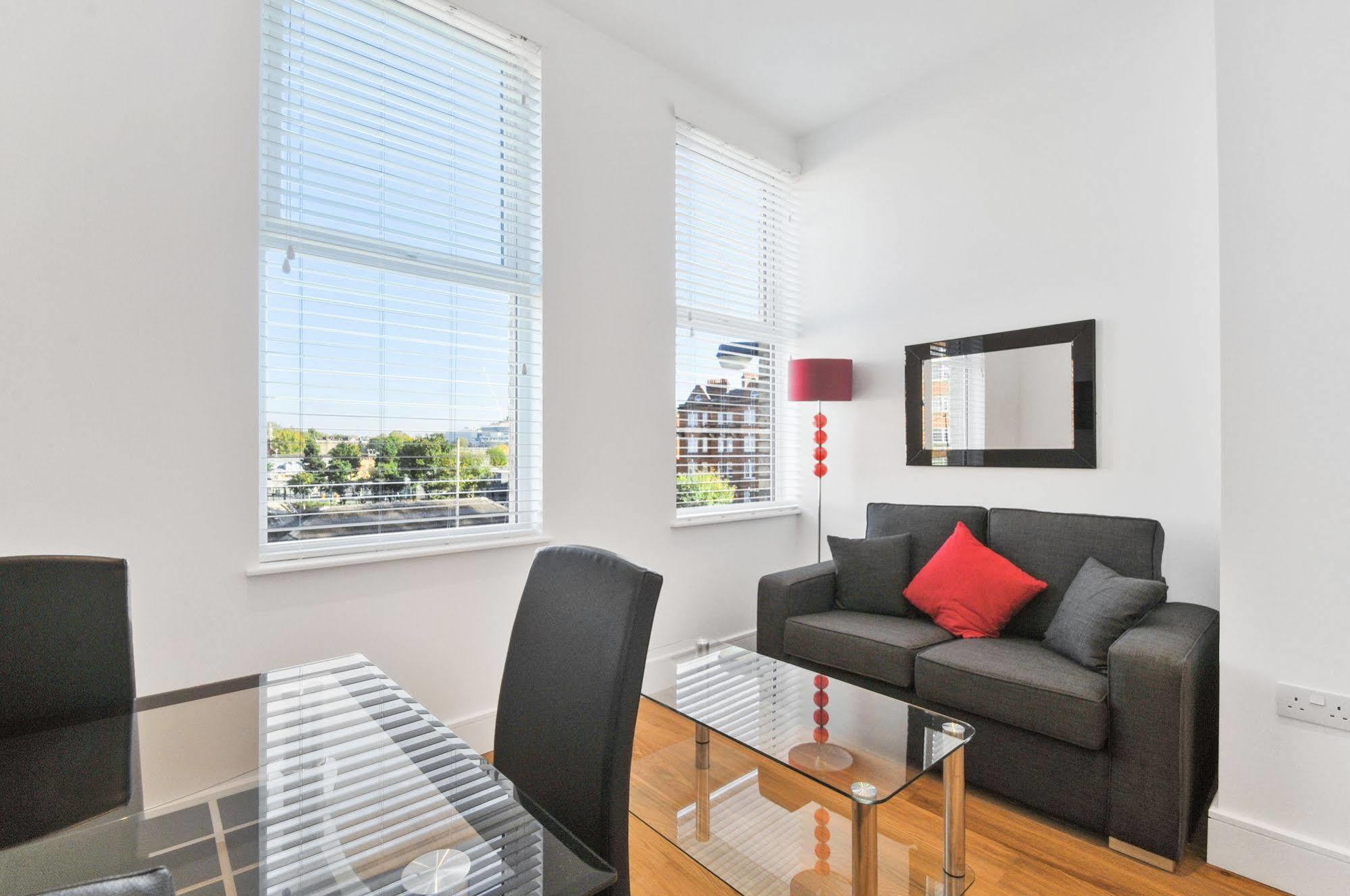 Access West Kensington Apartment London Exterior photo