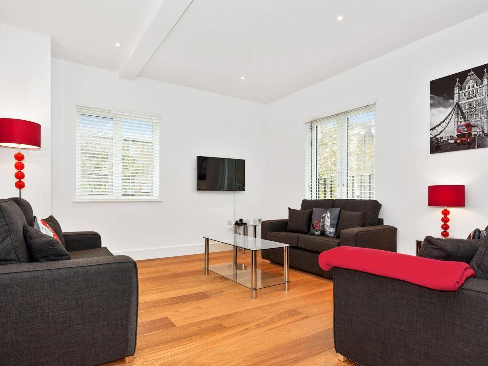 Access West Kensington Apartment London Exterior photo